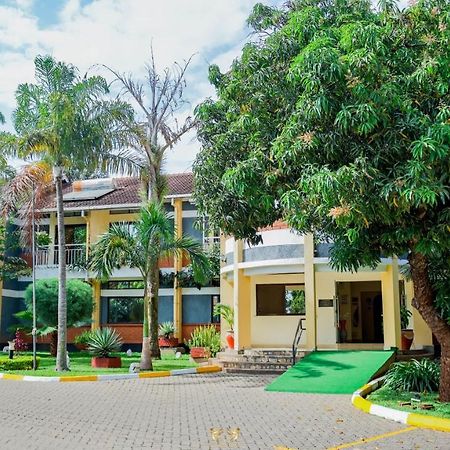 Millsview Hotels In Kisumu Esterno foto