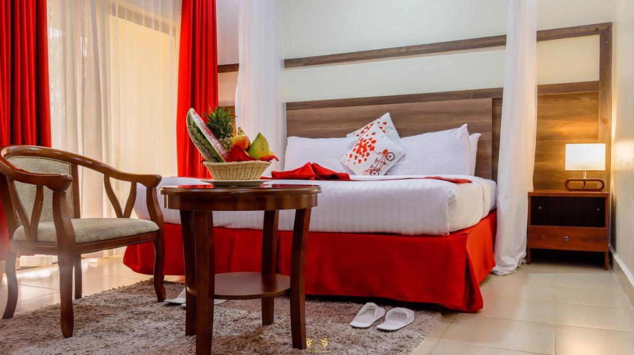 Millsview Hotels In Kisumu Esterno foto
