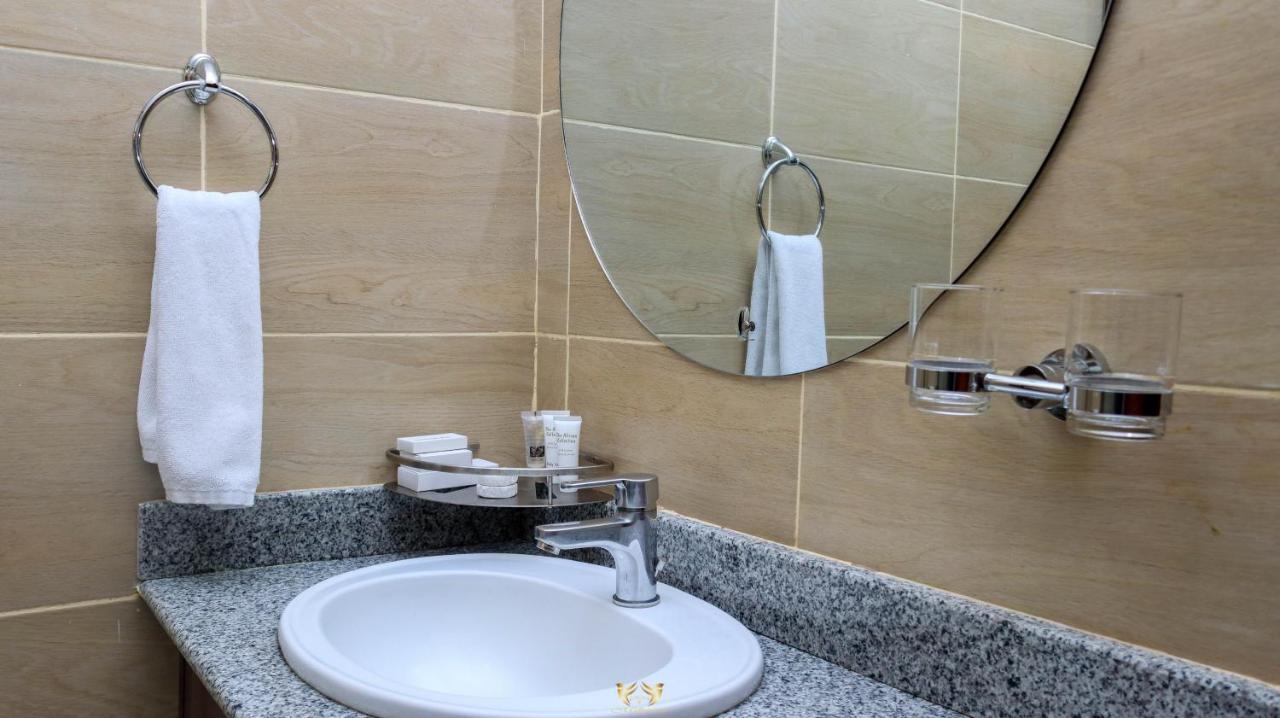 Millsview Hotels In Kisumu Esterno foto