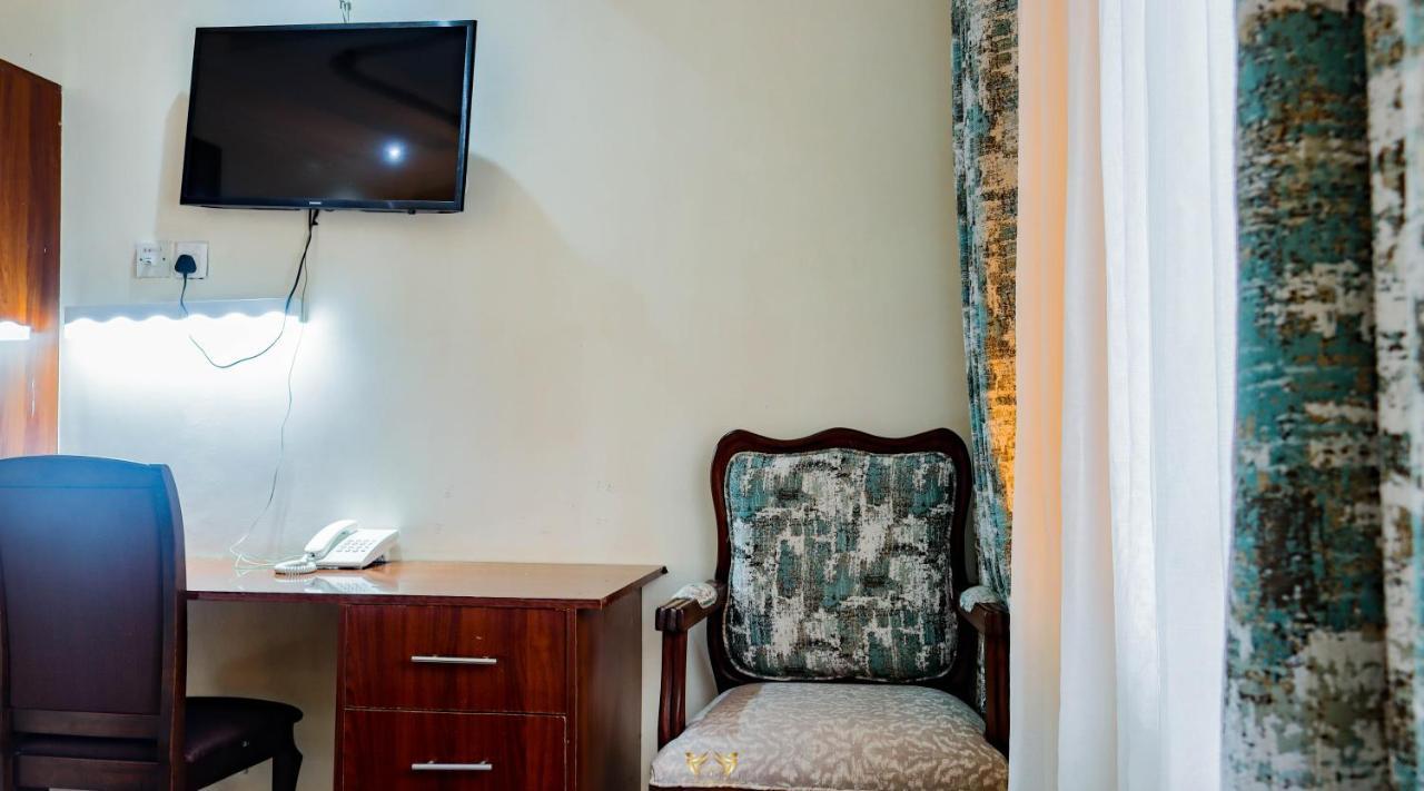 Millsview Hotels In Kisumu Esterno foto