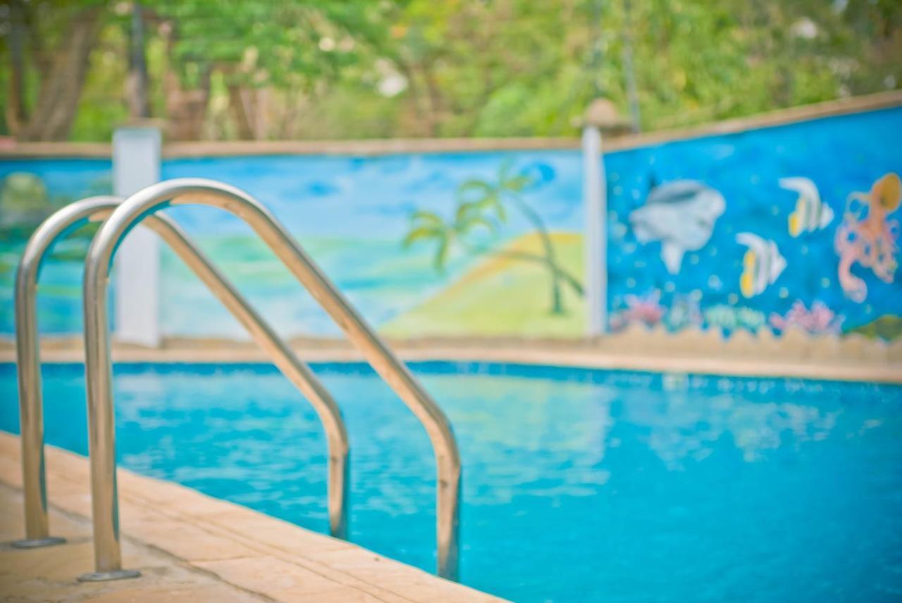 Millsview Hotels In Kisumu Esterno foto